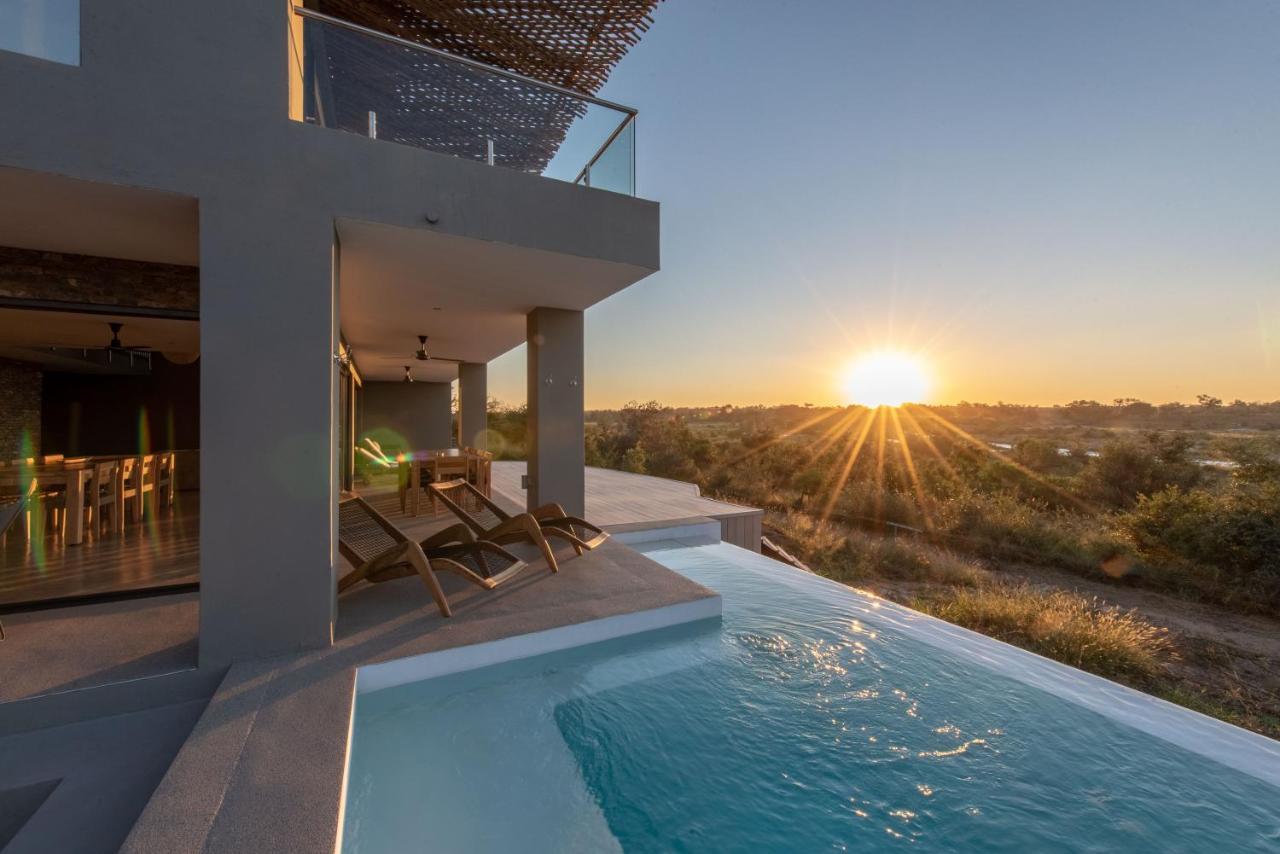 Tamboti River Lodge Hectorspruit Exterior foto